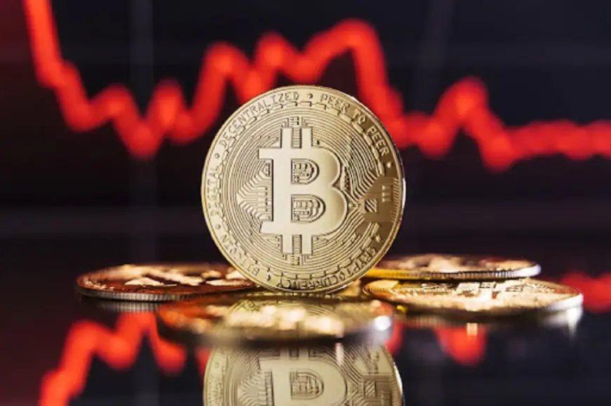 Bitcoin Under $70K as Gold Hits Record Highs, Shiba Inu Grows, Spurring Render Rival’s Rise