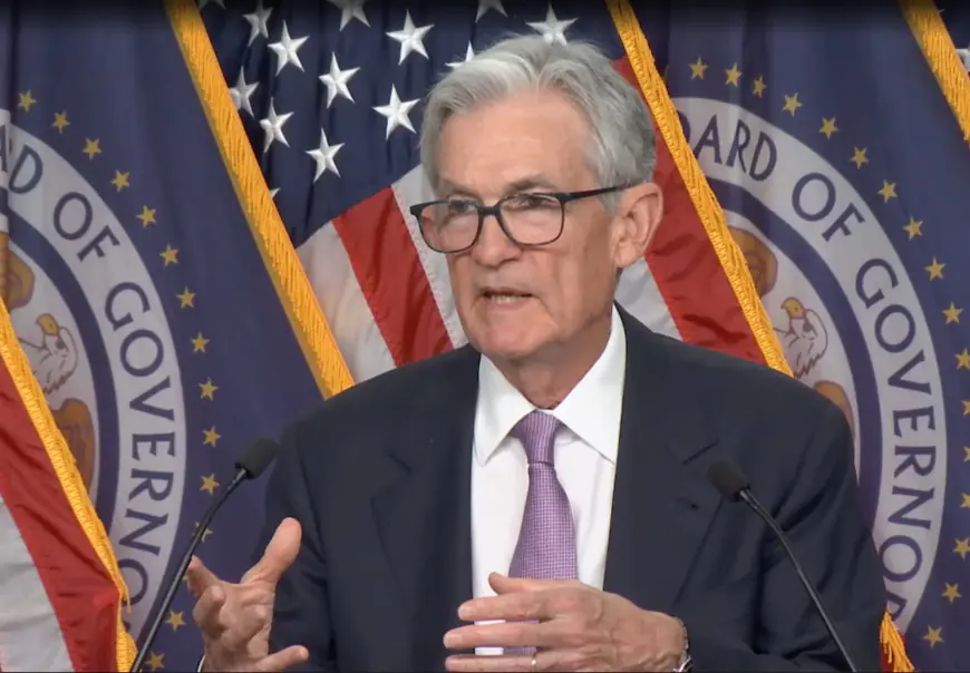 Jerome Powell says the Oval should stay out of Fed business