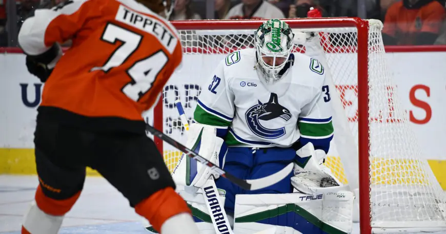 Flyers blanked by Canucks, 3-0, in long-awaited return home to Philly