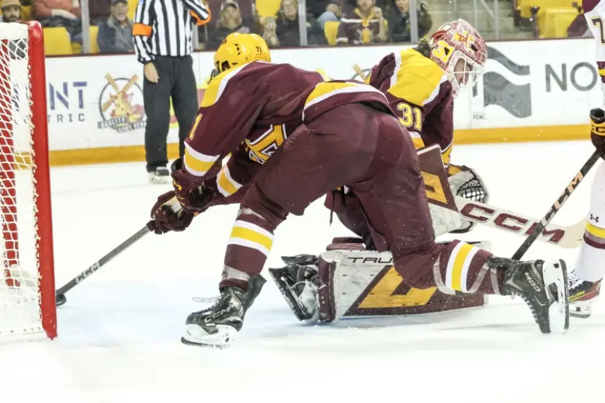 Men’s hockey: Gophers get big game from goalie Liam Souliere to finish sweep of Minnesota Duluth