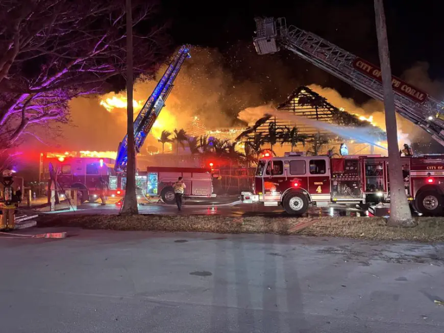 Popular Florida restaurant burns down on day it reopened after hurricane