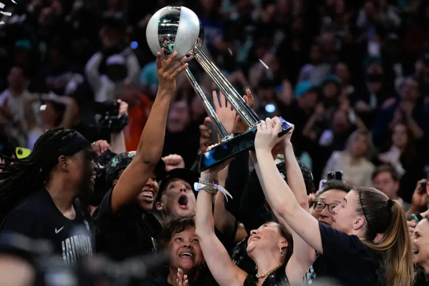 Liberty secure 1st WNBA title in franchise history after late surge, ballsy adjustments in classic OT Game 5 win over Lynx