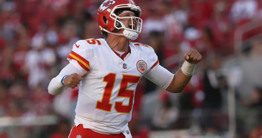 On Football: Crafty Chiefs keep winning despite Mahomes’ struggles and injuries