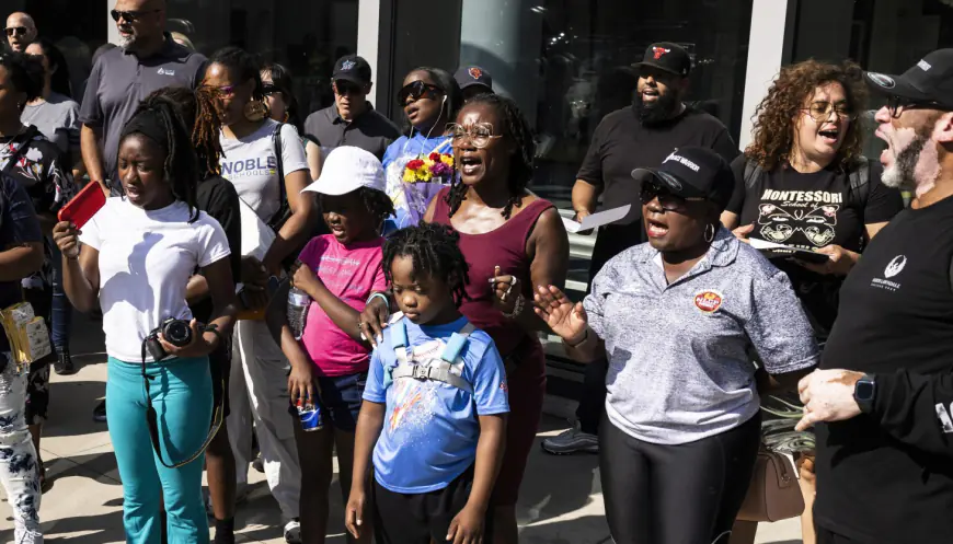 Vote, Chicagoans, in city's first school board election