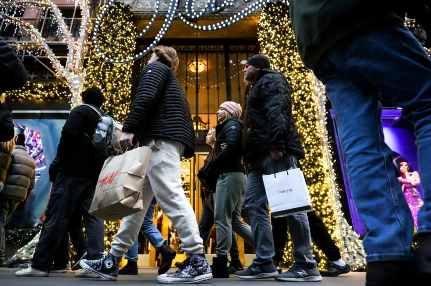 Retailers launch holiday discounts earlier as shorter season forces scramble