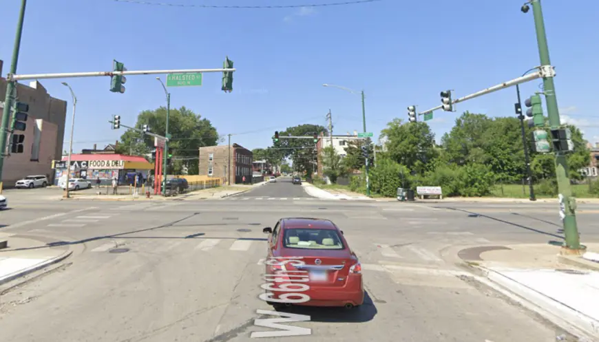 Man shot, killed in Englewood