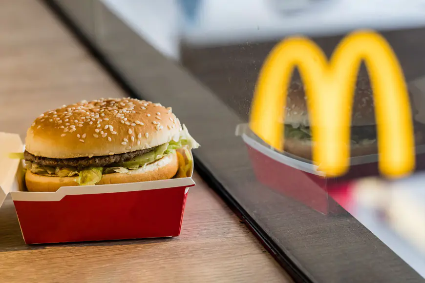 CDC links E. coli outbreak to McDonald’s Quarter Pounders, one dead