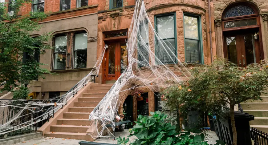 Is New York City haunted? Readers told us their close-to-home ghost stories.