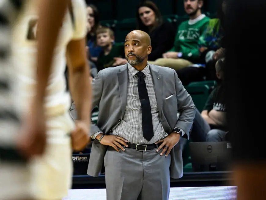 USF men’s basketball coach Amir Abdur-Rahim dies at 43