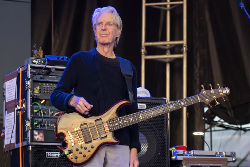 Grateful Dead founding member and bassist Phil Lesh dies at 84