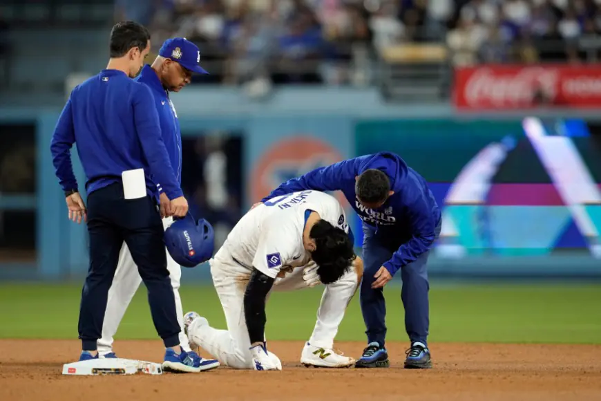 Shohei Ohtani partially dislocates left shoulder during World Series Game 2, status TBD