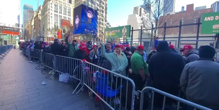 Trump NYC rally crowd pissed about lack of toilets for supporters outside MSG: ‘Like a third-world country!’