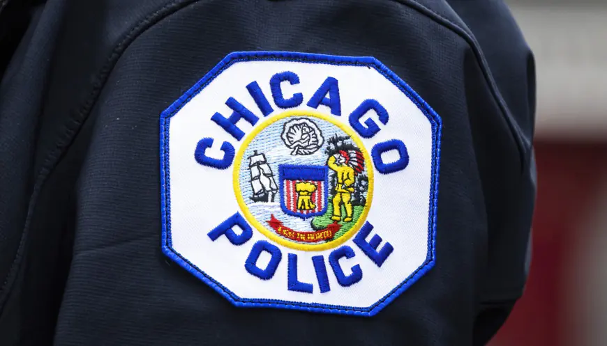 2 charged with battering Chicago cops during West Side funeral