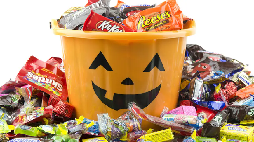 How much money will Americans spend on Halloween this year?