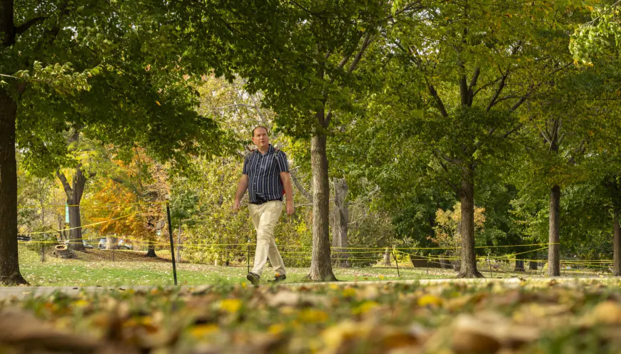 Chicago area hits 82 degrees on Tuesday, breaking record set in 1999