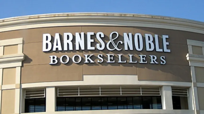 Barnes & Noble opens inside historic building in Wicker Park