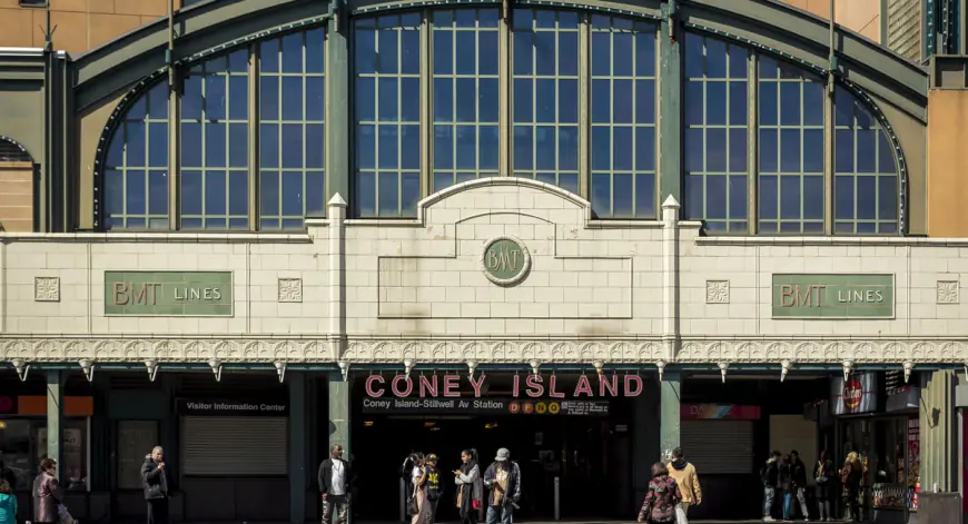 54-year-old man fatally stabbed on Coney Island subway platform, NYPD says