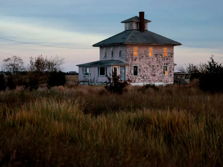 Gov. Healey steps in to stop demolition of the iconic ‘Pink House’