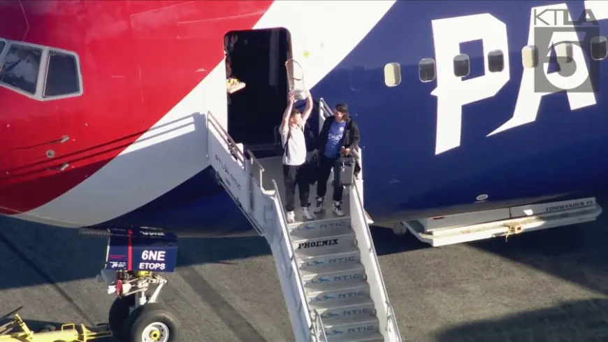 Dodgers land at LAX, return to Los Angeles as World Series champions