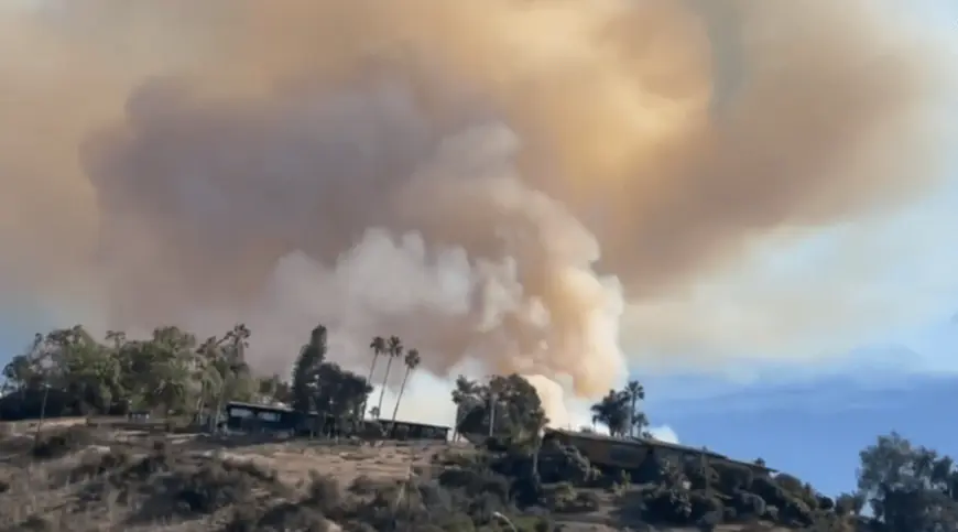 Fire reported near SDSU campus grows to at least 40 acres