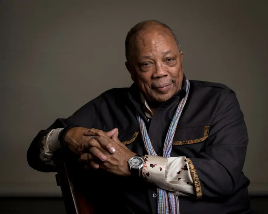 Quincy Jones, legendary music producer who worked with Frank Sinatra and Michael Jackson, dead at 91