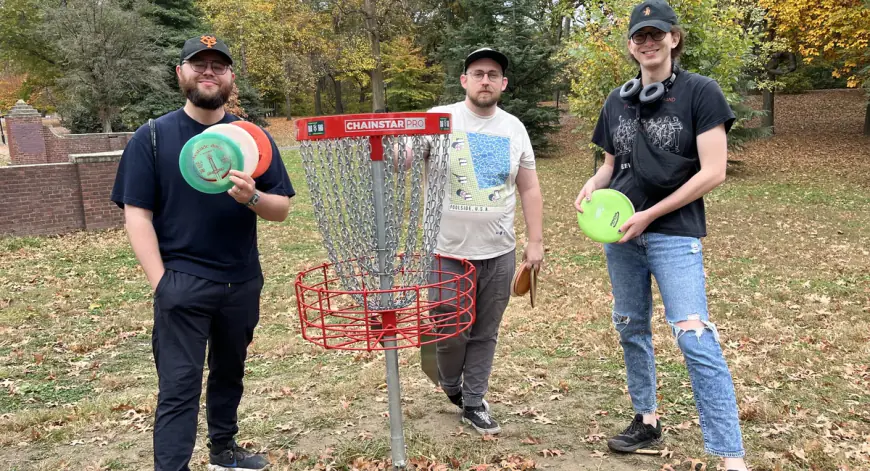 Disc golfers rejoice at new Queens course — but some residents want it gone