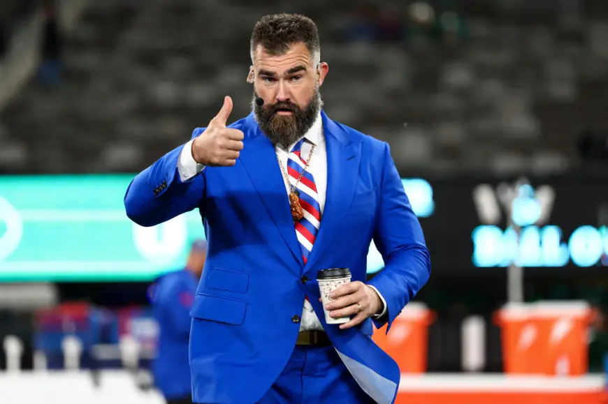 Taylor Swift and Jason Kelce share sweet moment at Chiefs game after he defended her, Travis in ‘heated’ interaction