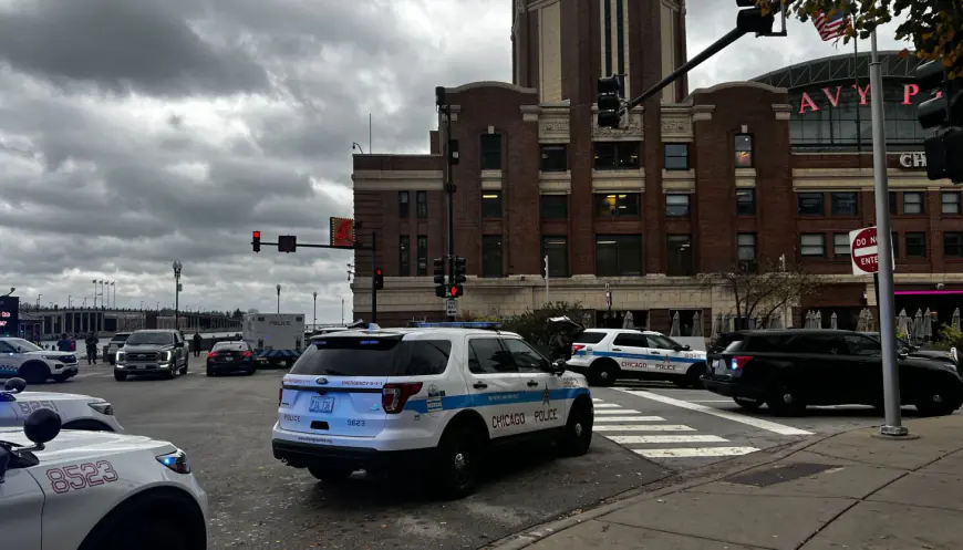 2 men shot, critically wounded at Chicago's Navy Pier