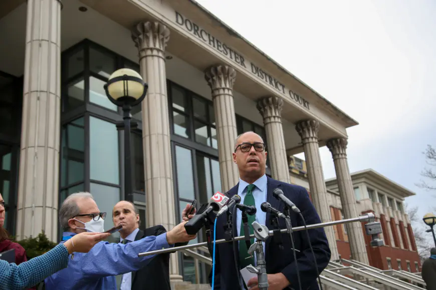 2 arrested at Boston courthouse brouhaha