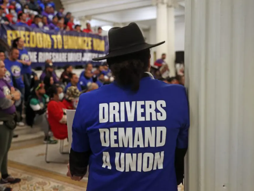 Mass. voters approve Question 3, allowing rideshare drivers to unionize