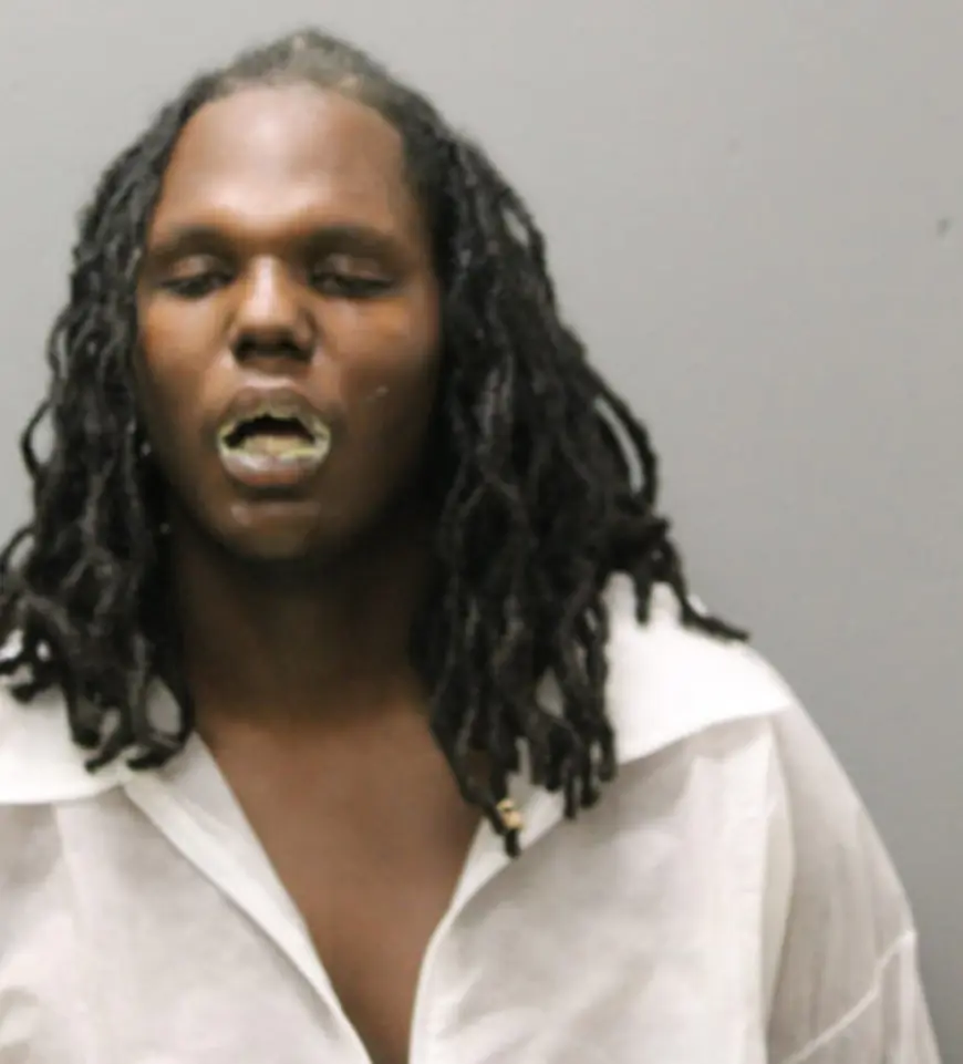 Alleged Chicago cop killer foaming at mouth in newly released mugshot