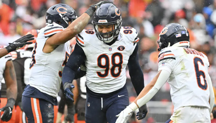 Bears DE Montez Sweat practices in full, expected to return Sunday