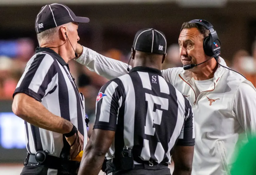 Sarkisian calls on Texas students to be 'good sports' after throwing trash during Georgia game