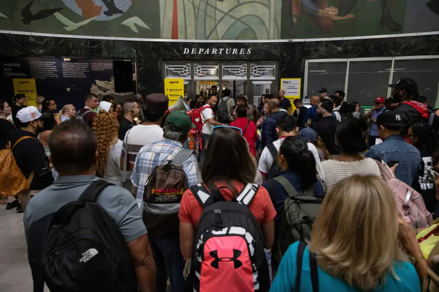 LaGuardia Airport bomb scare temporarily shuts down Terminal B, suspends flights