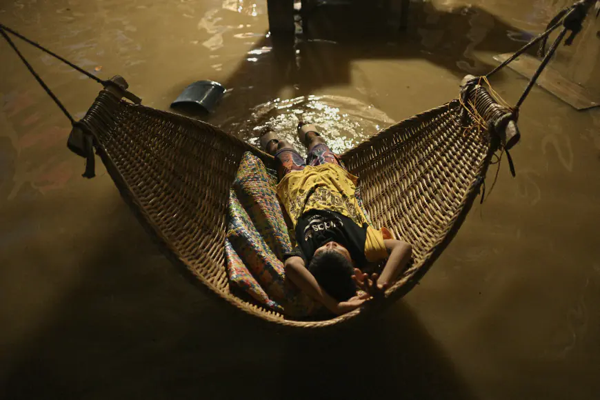 Storm-weary Philippines forcibly evacuates thousands of villagers as latest typhoon blows near