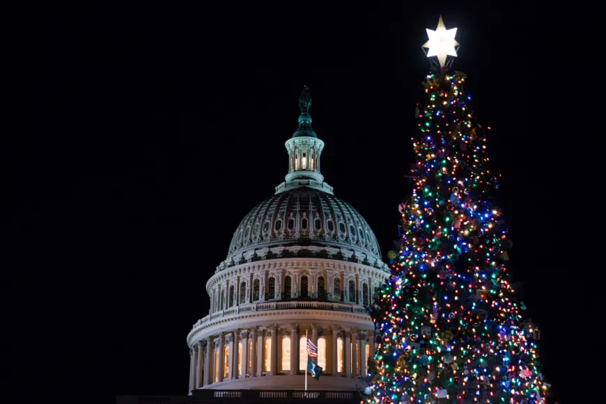 80-foot Christmas tree headed for U.S. Capitol stops in Colorado on Monday