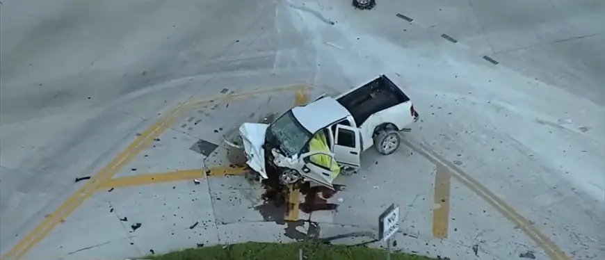 1 dead, 1 in critical condition following accident in NW Miami-Dade; SB lanes of Okeechobee Rd closed