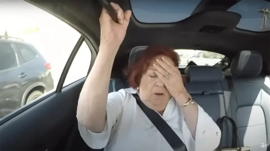 Jimmy Kimmel pranking his aunt with a driverless car is a fun watch