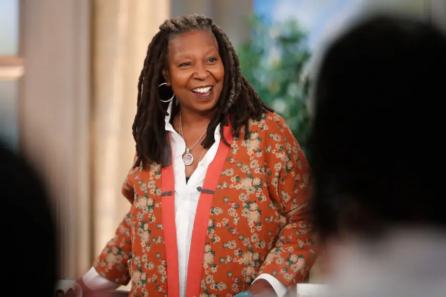 NYC pols demand Whoopi Goldberg apologize for false Staten Island bakery slam — as store is flooded with orders