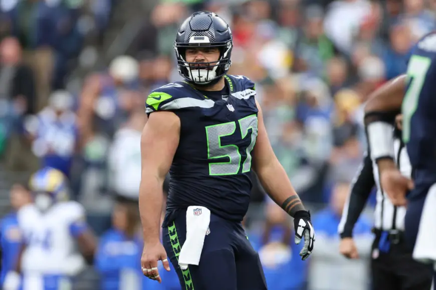 Seahawks starting center Connor Williams abruptly retires at 27