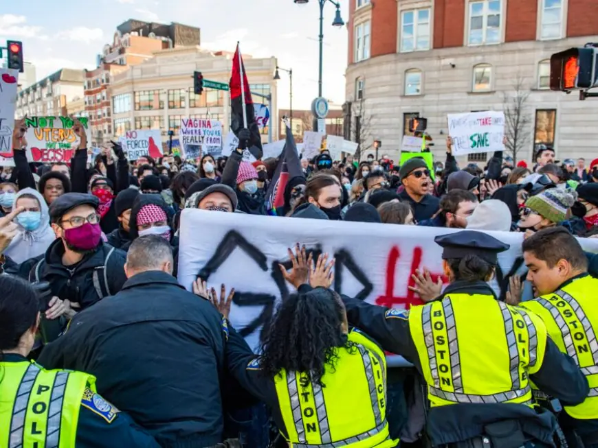 9 counter-protesters arrested at anti-abortion Men’s March in Boston