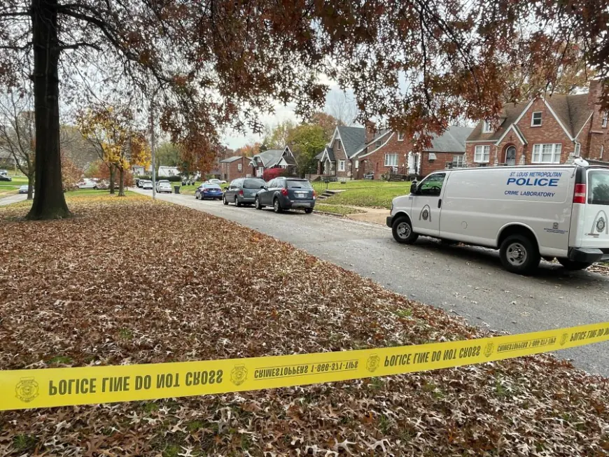 Detectives investigate double homicide in Walnut Park West