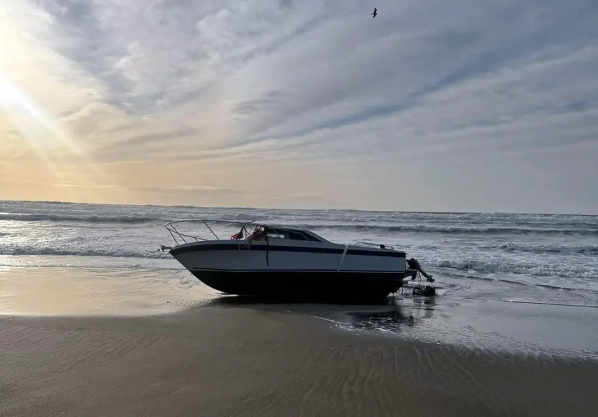 One killed, four injured after boat capsizes off Sonoma County coast