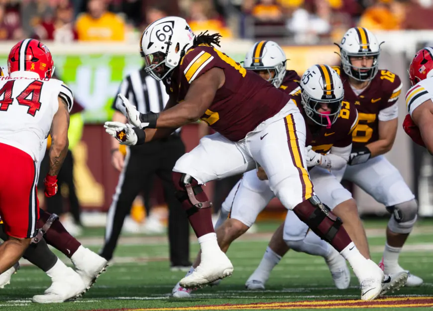 Gophers left tackle Aireontae Ersery is out to prove he’s ‘the best’