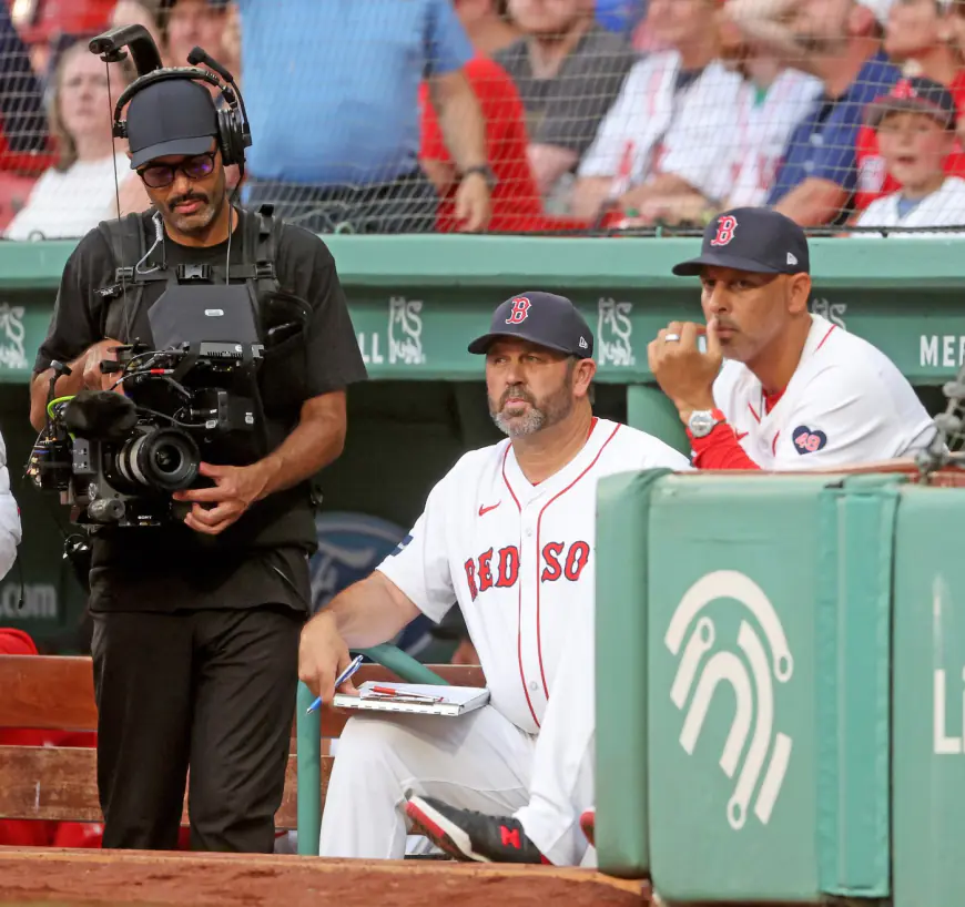 Red Sox finalize coaching staff for 2025, announce expanded role for Jason Varitek