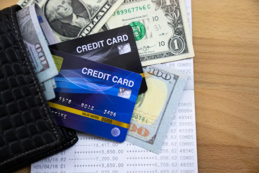 How much is too much credit card debt? What experts say