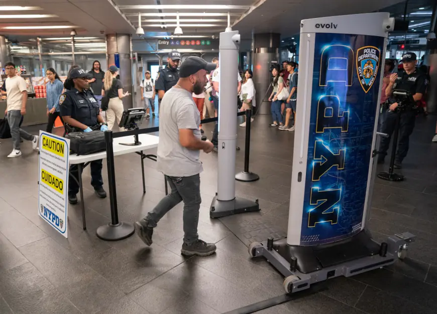 Federal investigators seek records from Evolv,  firm behind NYC’s subway weapons scanners