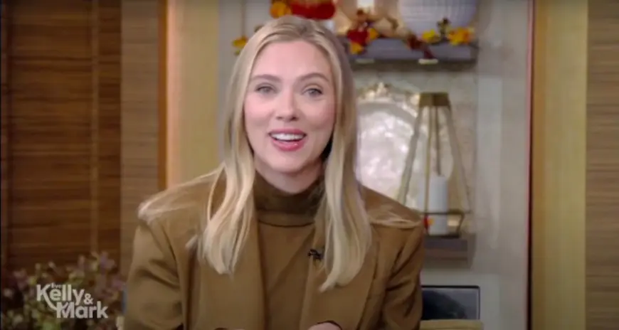 Kelly Ripa tries to set up Scarlett Johansson’s single twin brother, Hunter, with pal: ‘See you next Thanksgiving!’