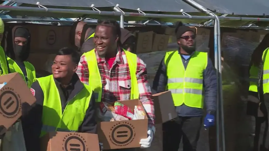 St. Louis Urban League spreads holiday cheer with turkey giveaway