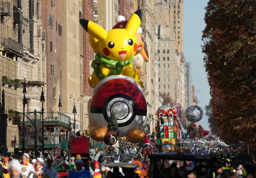 Mayor Adams vows no ‘grinches’ will disrupt Thanksgiving parade, praises heightened security